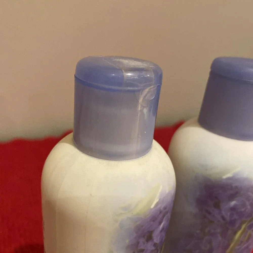 (lot of 2)Yves Rocher Pur Desir De Lavande Lavender 6.7 FL. OZ.  Body Lotion‎